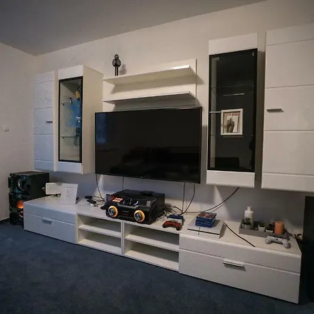 Spacious Suitable For Everyone :) *